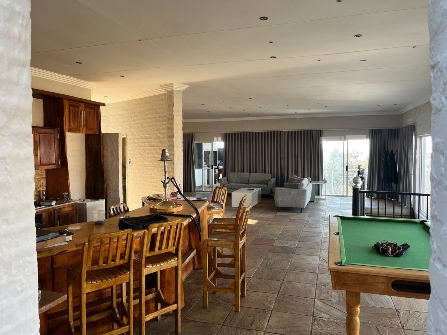 8 Bedroom Property for Sale in Waverley Free State